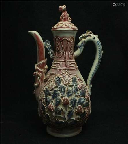 A SANCAI-GLAZE TEAPOT MING DYNASTY.