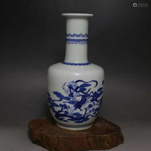 A BLUE & WHITE CHARACTERS VASE QING DYNASTY.