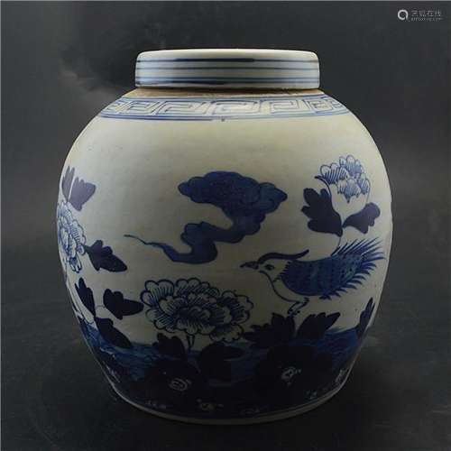 A BLUE & WHITE GINGER JAR QING DYNASTY.