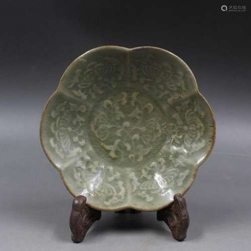 A CELADON LOTUS PLATE SONG DYNASTY 10TH/C.