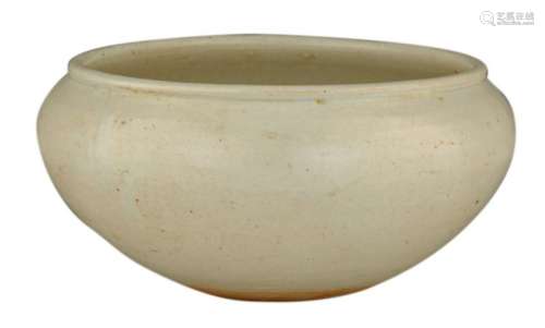An early Yue type bowl, H 8 - Ã¸ 16,5 cm