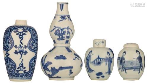 Two small Chinese porcelain blue and white vases