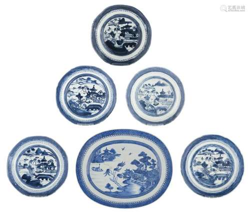 A Chinese oval blue and white Nanking export dish,