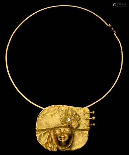 Jef van Tuerenhout, an 18ct gold pendant set with a