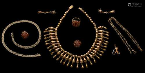 A lot of various jewellery consisting of a 14ct gold