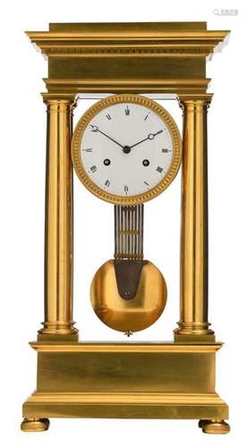 A gilt brass portico clock, 19thC, H 55,5 cm