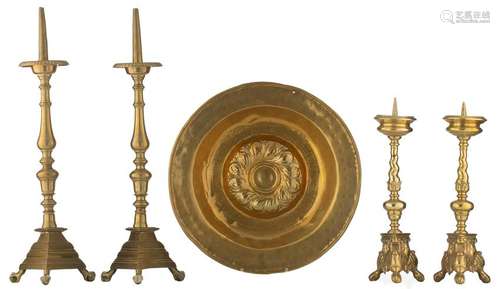 A 17thC Nurnberg wrought brass alms dish; added two