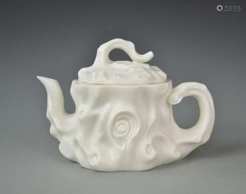 Chinese Blanc de Chine Teapot