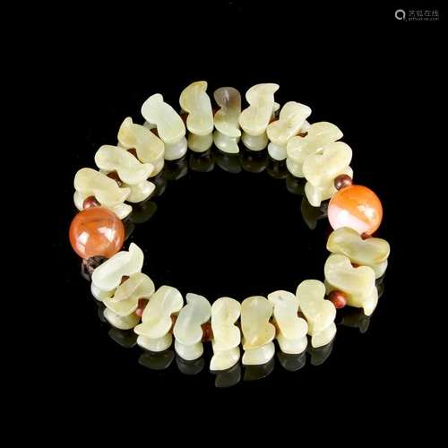 Chinese Jade and Agate Bracelet