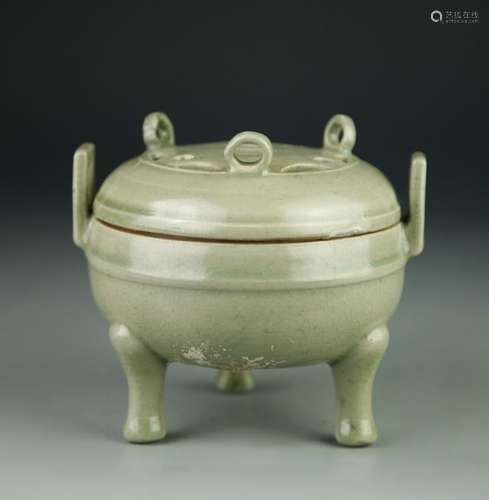 Chinese Lung Quan Yao Tripod Censer