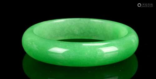 Chinese Jadeite Bangle