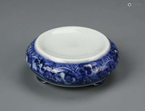 Chinese Blue And White Brush Pot