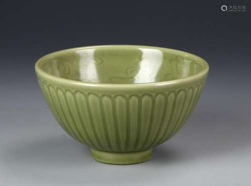 Chinese Celadon Glazed Bowl