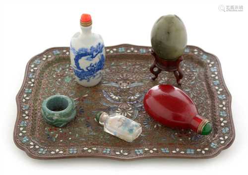 Chinese blue and white snuff bottle, three others, hardstone egg, ring and cloisonne tray.