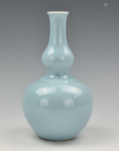 Chinese Blue Glazed Gourd Vase, 18-19th C.