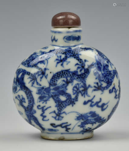 Chinese Blue&White Snuff Bottle w/ Dragon, 19th C.