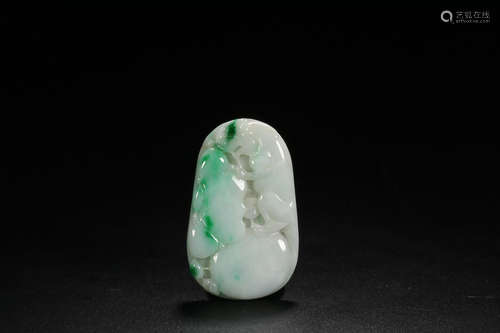 JADEITE PENDANT