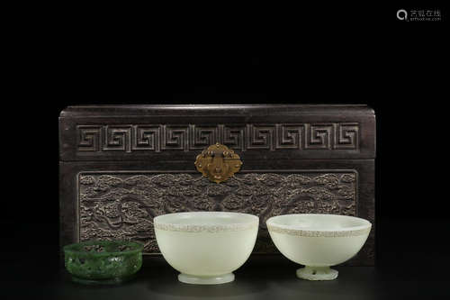 GREEN JADE HETIAN JADE BOWL IN PAIR