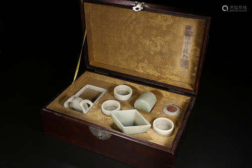 QIANLONG MARK HETIAN JADE TEA SET