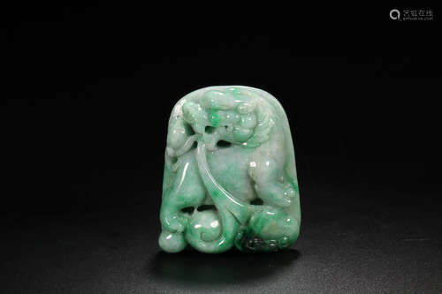 JADEITE CARVING PENDANT