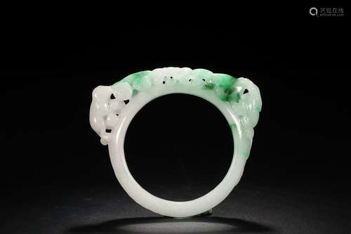 JADEITE RING