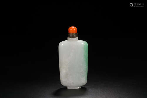 JADEITE SNUFF BOTTLE