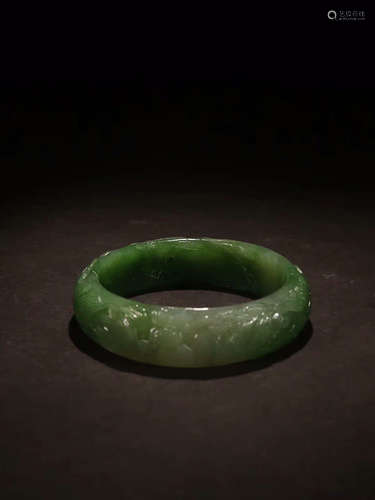 GREEN JADE BANGLE