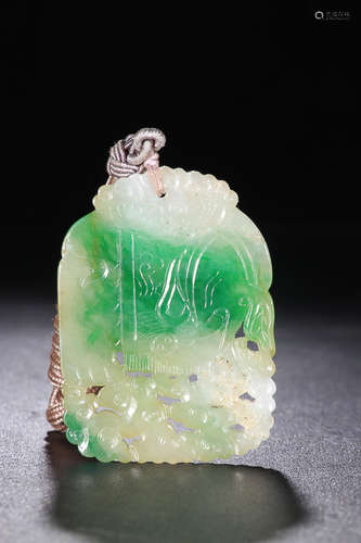 JADEITE PENDANT