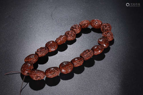 NUT CARVING 18-BEAD ARHAT BRACELET