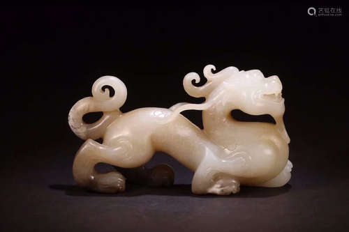 HETIAN JADE AUSPICIOUS BEAST CARVING