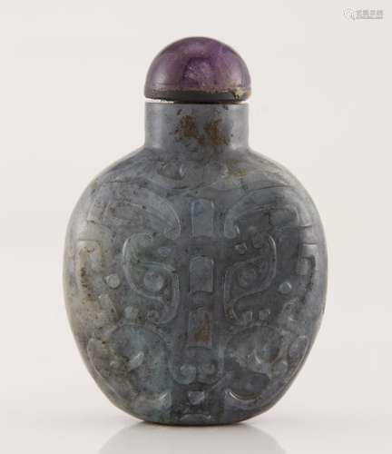 Chinese Gray Jade Snuff Bottle