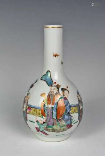 CHINESE FAMILLE ROSE FIGURAL SCENE PORCELAIN VASE