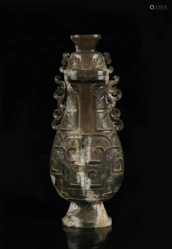 CHINESE ARCHAIC JADE VASE