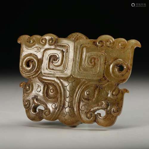 CHINESE ARCHAIC JADE PENDANT