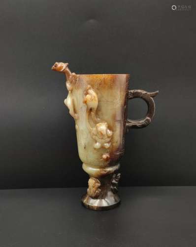 CHINESE ARCHAIC JADE CHILONG CUP