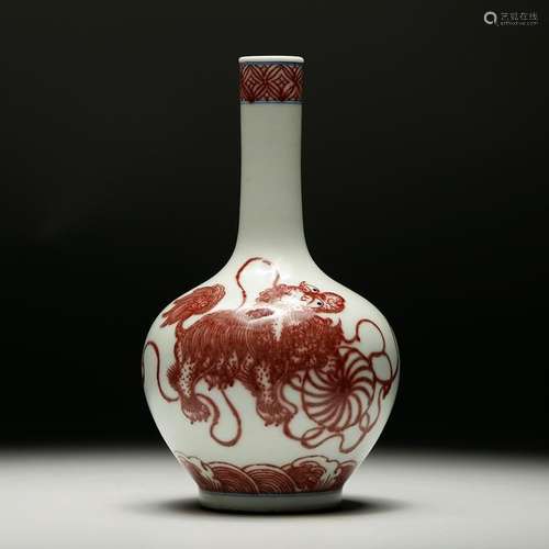 CHINESE IRON RED UNDER GLAZED BOTTLE VASE