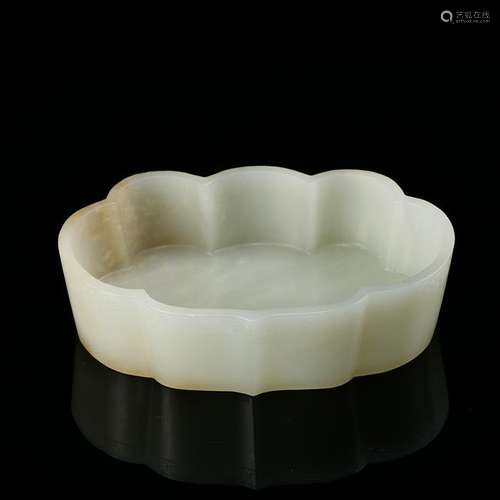 CHINESE WHITE JADE RUYI WATER COUPE