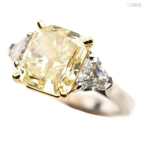 Natural Fancy Light Yellow Diamond, Diamond, Platinum,