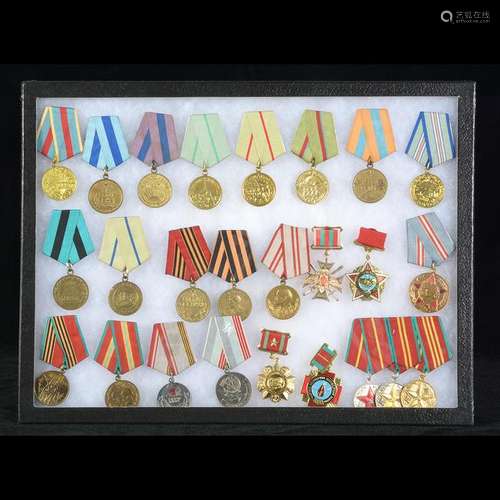 Collection of 25 Russian Medals