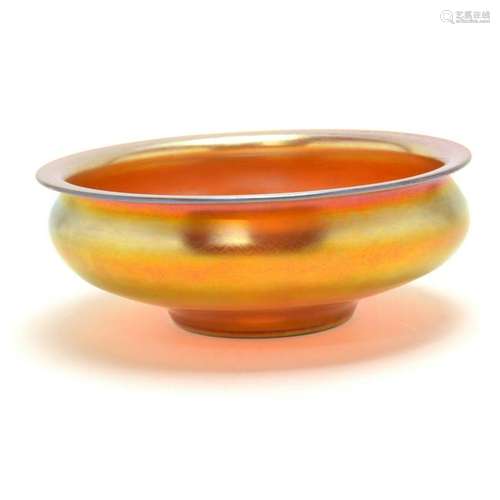 Steuben Carder Aurene Glass Centerpiece Bowl.