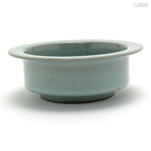 Chinese Ge Type Blue Crackle Glazed Bowl