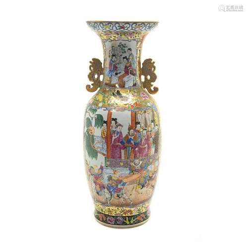 Large Chinese Canton Famille Rose Vase