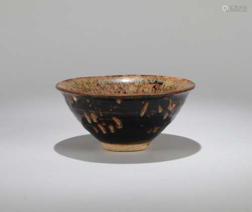 A Chinese Jizhou-Type Glazed Porcelain Cup
