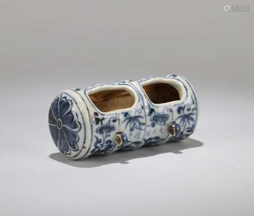 A Chinese Blue and White Porcelain Bird Feeder