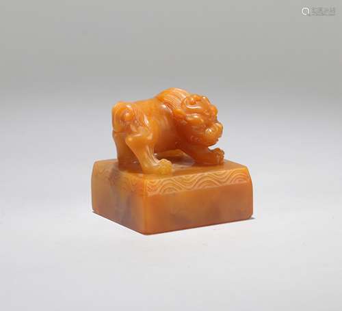 A Chinese Carved Tianhuang Seal