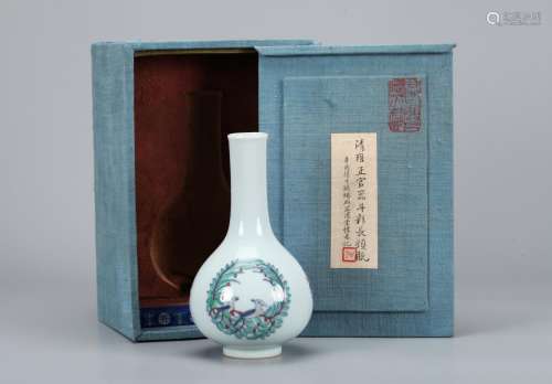 A Chinese Dou-Cai Glazed Porcelain Vase