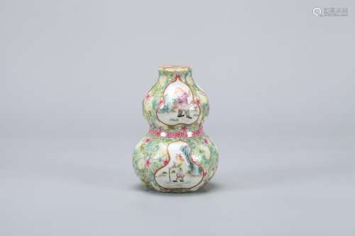 A Chinese Famille-Rose Porcelain Double Gourd Vase