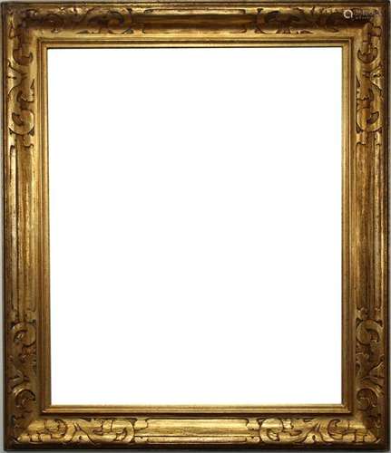 Carved Newcomb Macklin Gilt Frame