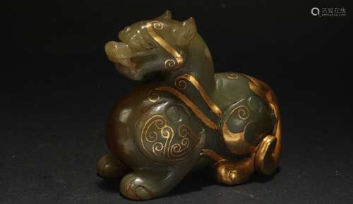 A Chinese Inner-gilt Estate Jade-curving Figure