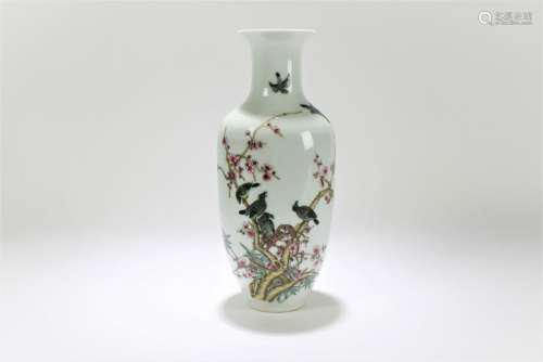 A Chinese White Porcelain Nature-sceen Plate Display